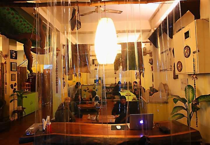 ורנאסי Bona Cafe Restaurant & Sala Guest House מראה חיצוני תמונה